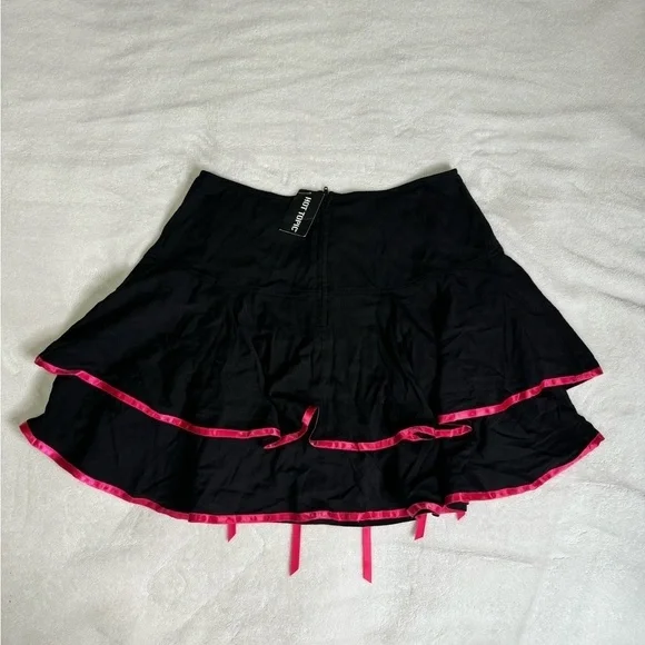 Hot Topic Gothic Ribbon Skirt​​​​​​​ - Picture 2 of 4